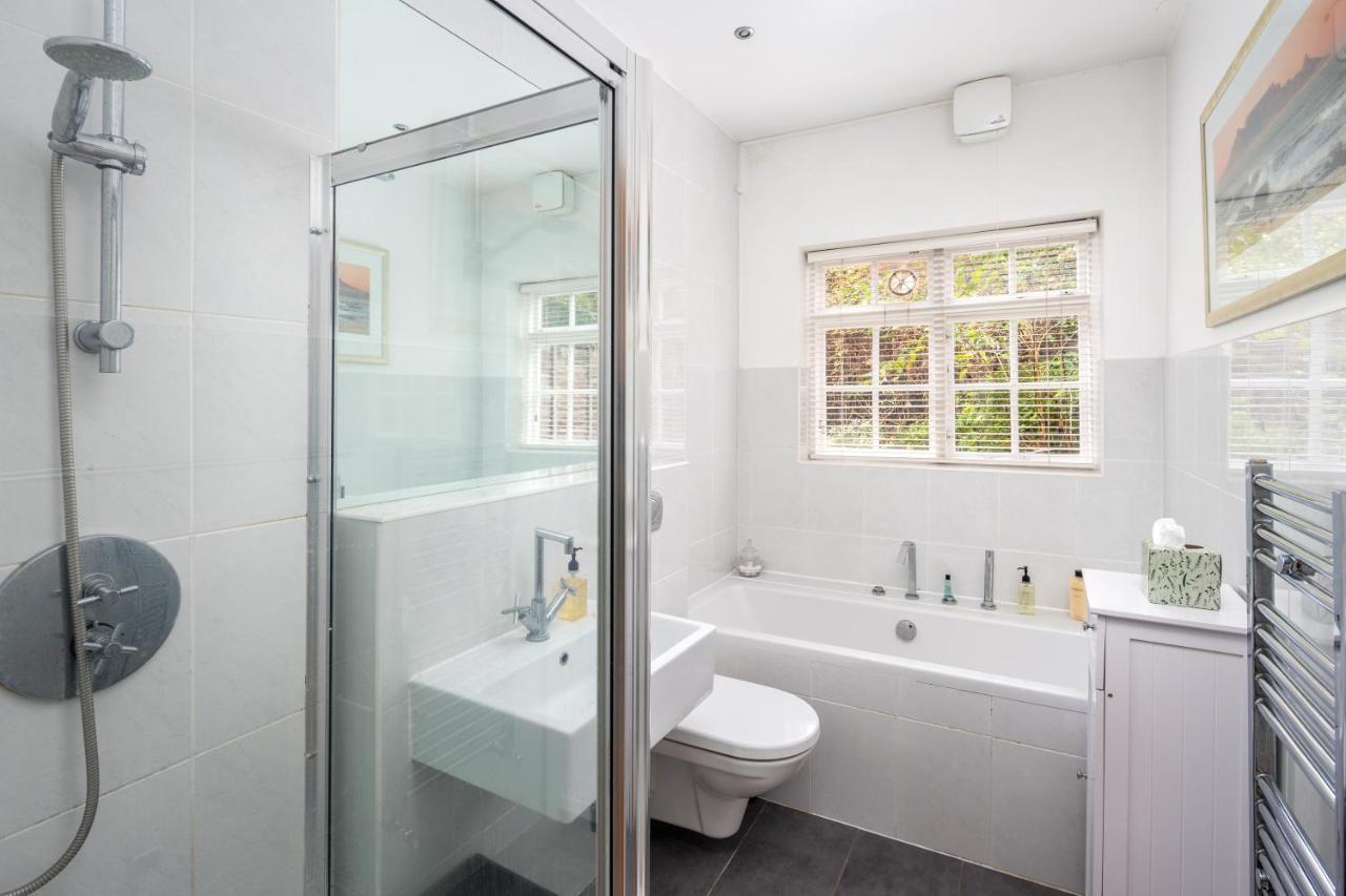 Charming 2Br Flat With Patio In Hammersmith Лондон Екстер'єр фото