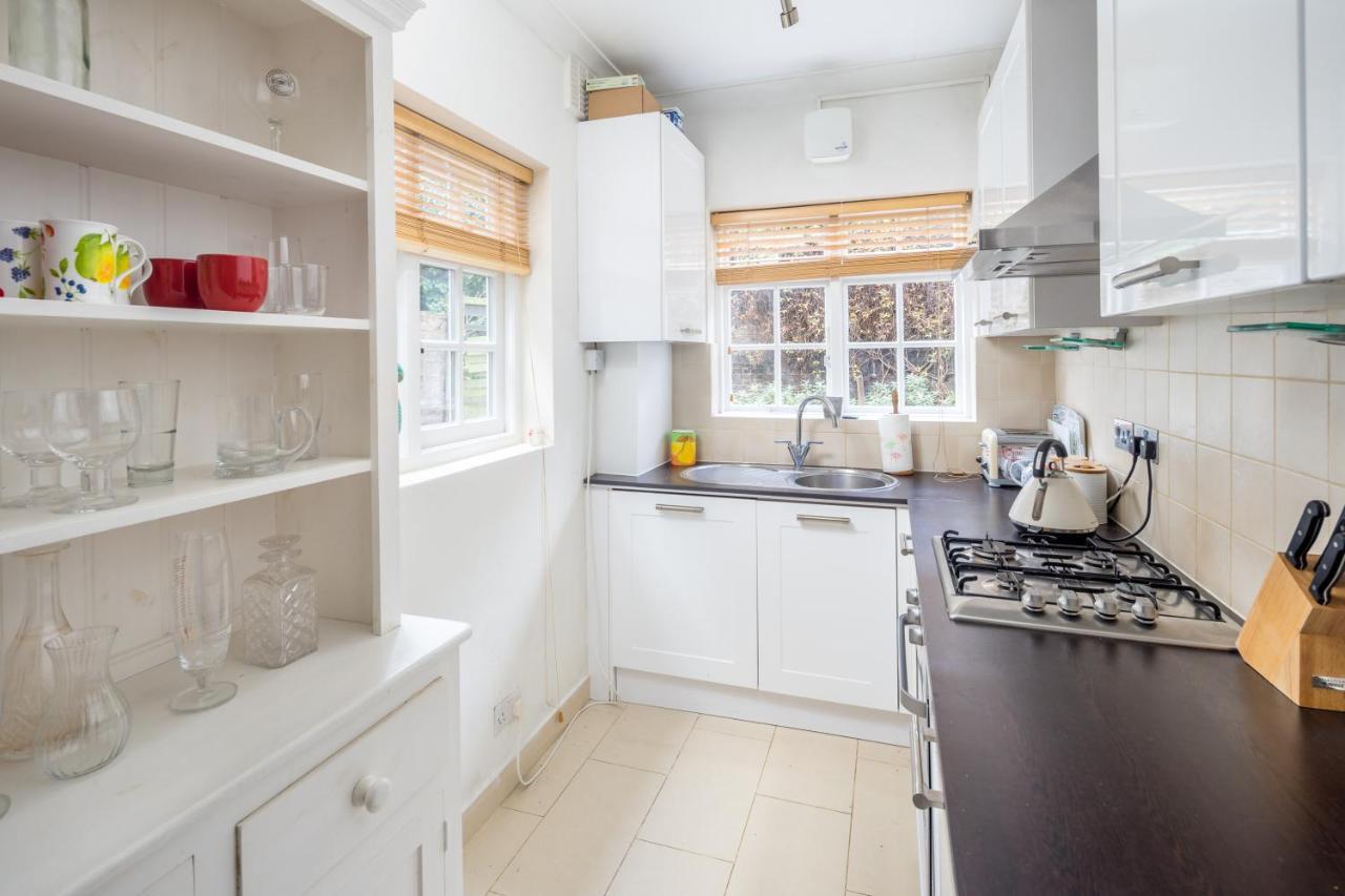 Charming 2Br Flat With Patio In Hammersmith Лондон Екстер'єр фото